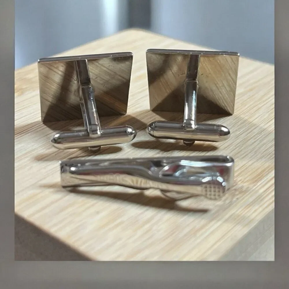 MENS VINTAGE SWANK CUFF LINKS AND TIE CLIP